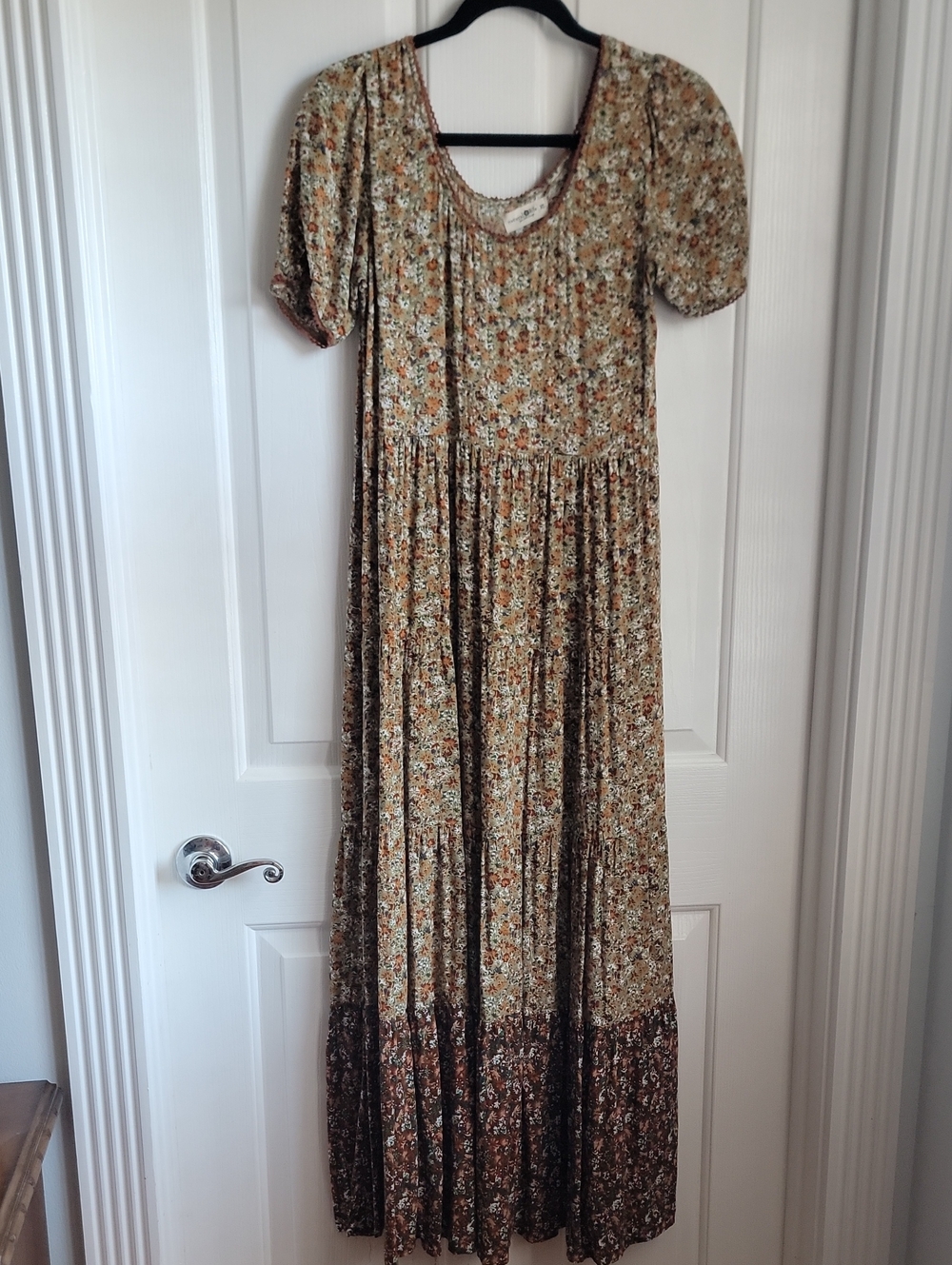 NATURAL LIFE Brown and Cream Floral Tiered Maxi Dress Fall Xs X Small